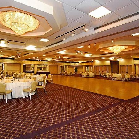 Quality Inn & Conference Center Maple Shade 餐厅 照片