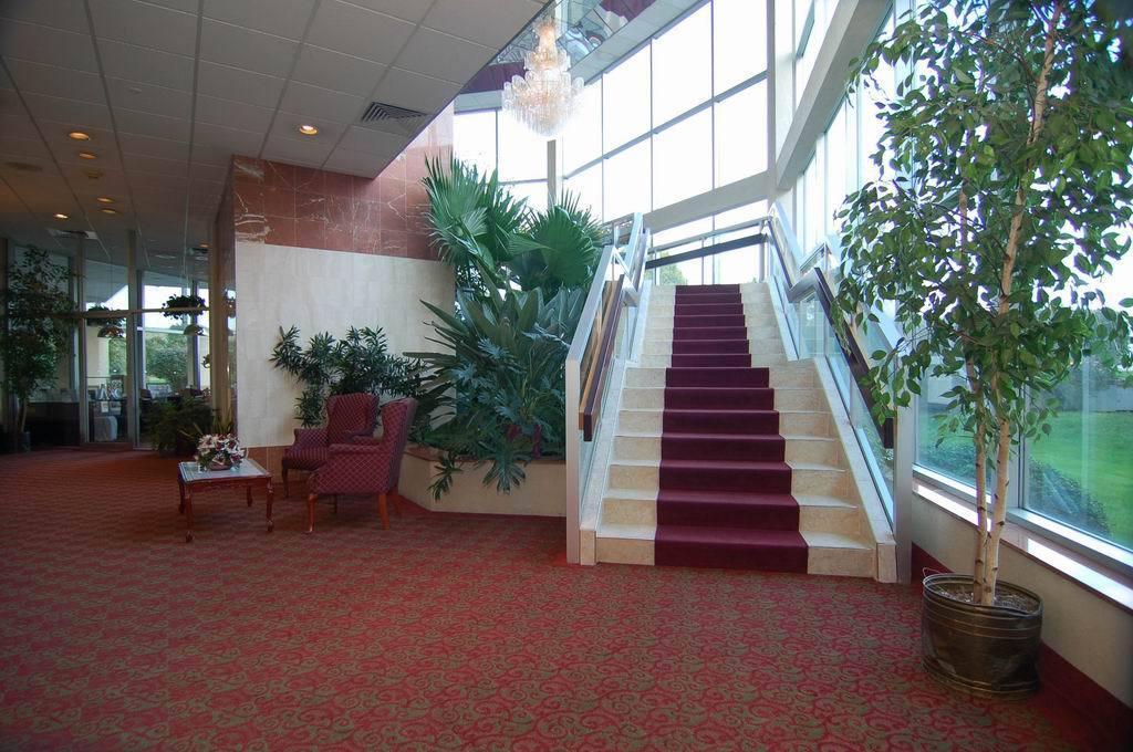 Quality Inn & Conference Center Maple Shade 外观 照片