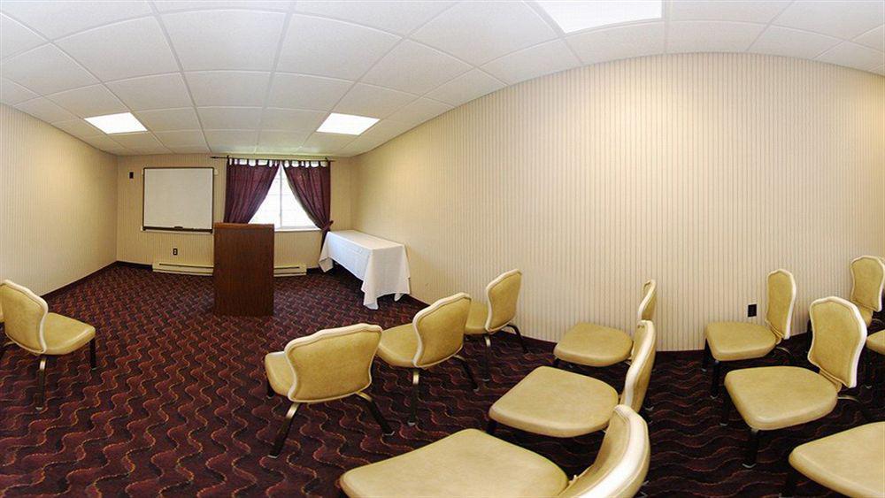Quality Inn & Conference Center Maple Shade 外观 照片